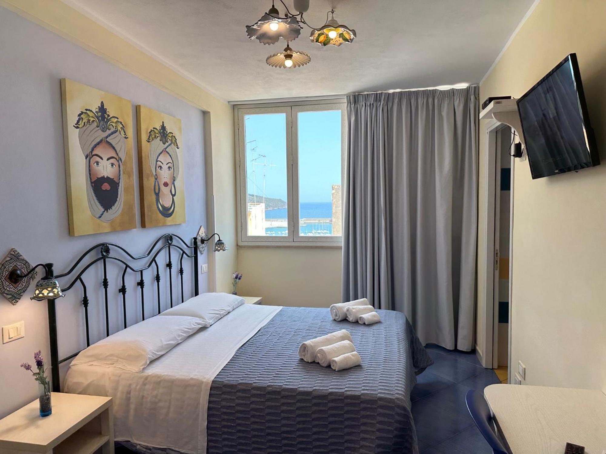 Badia Rooms & Breakfast Castellammare del Golfo Kültér fotó