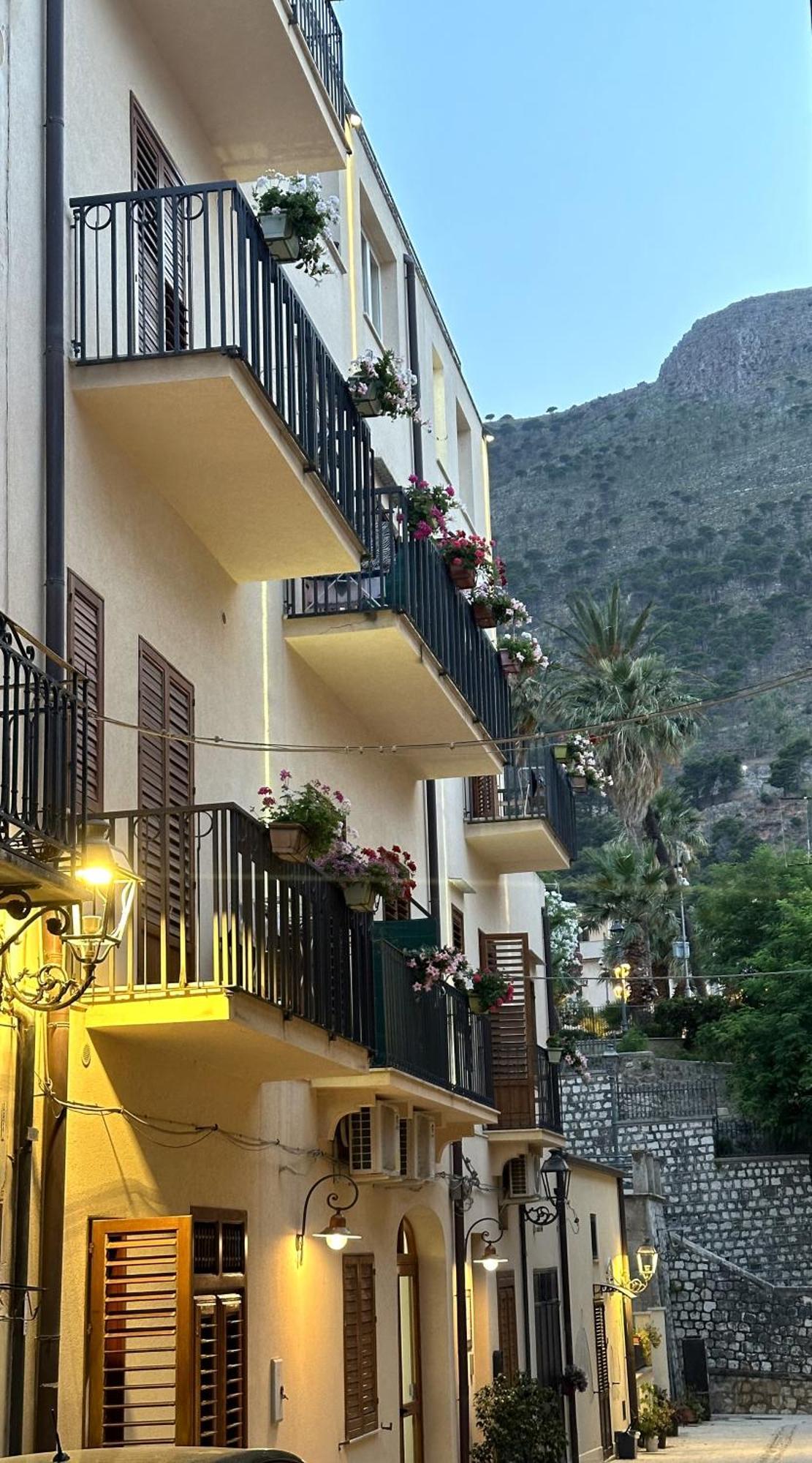 Badia Rooms & Breakfast Castellammare del Golfo Kültér fotó